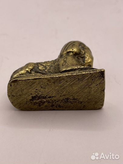 Бронзовый сфинкс