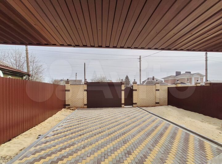 Коттедж 216 м² на участке 4 сот.