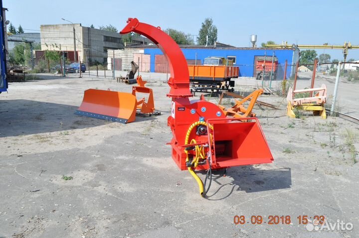 Измельчитель веток дерева с90ивн260г