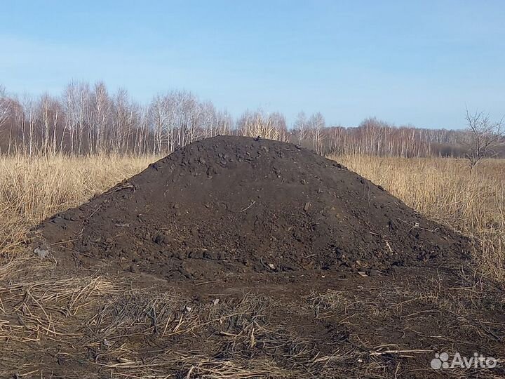 Перегной, навоз, земля, дрова