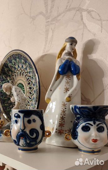 Статуэтки сувениры игрушки