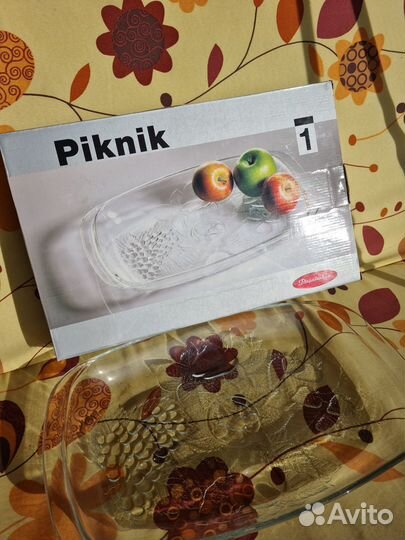 Поднос стеклянный