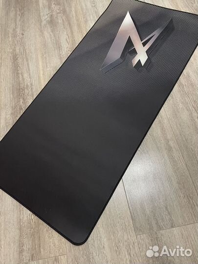 Коврик для мыши и клавиатуры