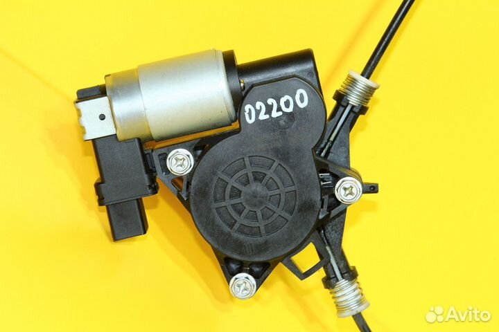 Mazda 3 (BK) Стеклоподъемник задний правый