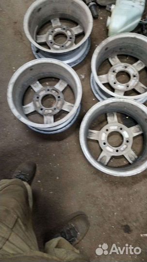 Литые диски R-15 для Нивы