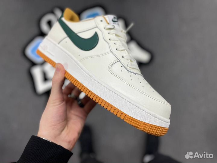 Кроссовки мужские Nike Air Force 1 Green Swoosh