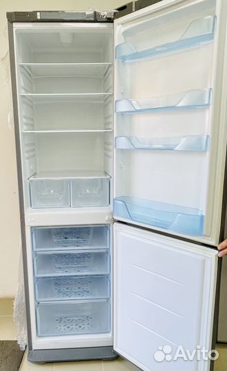 Холодильник Бирюса