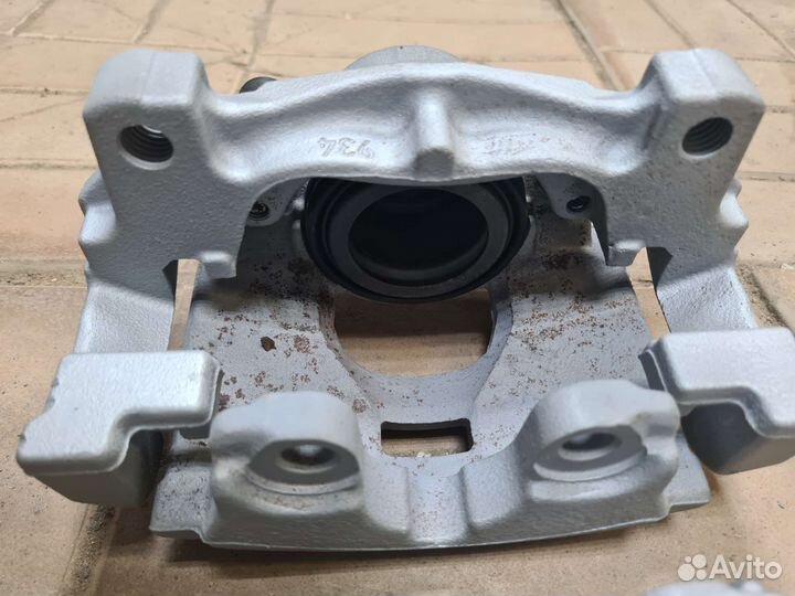 Суппорт передний Ford mondeo 4