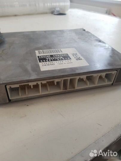 Блок управления двигателем Toyota Prius NHW10 1NZ