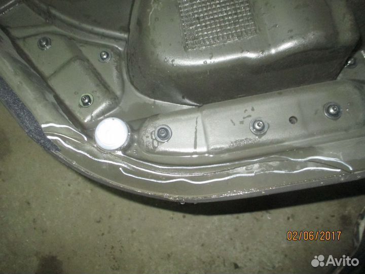 Обшивка двери задней правой Volvo XC90 Вольво