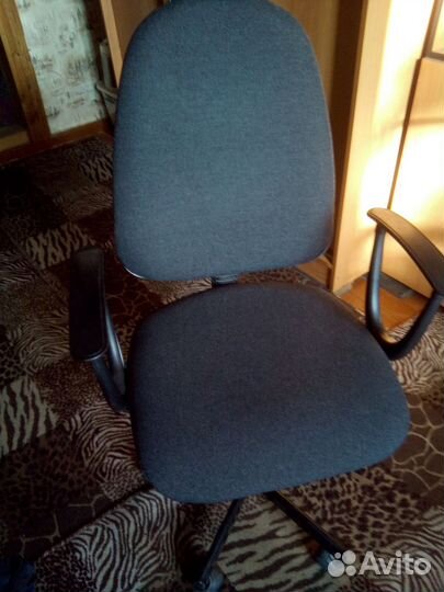 Компьютерное кресло