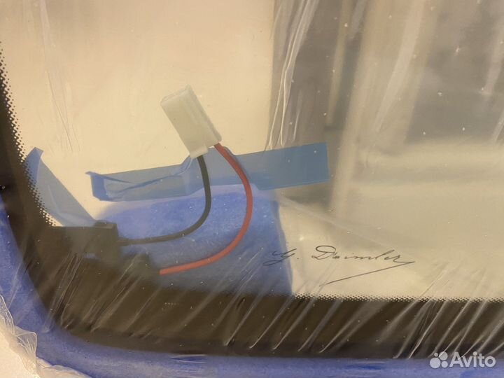 Стекло лобовое W463 (G-Class) mercedes-benz