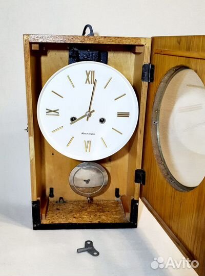 Часы настенные, настольные 
