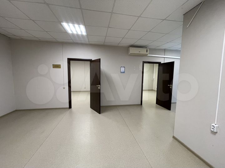 Офис в аренду, 266 м²