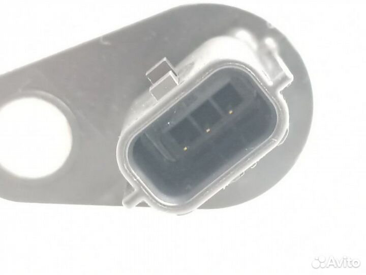 Датчик положения коленвала Nissan Serena C25 2.0