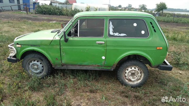 LADA 4x4 (Нива) 1.6 МТ, 1982, 200 000 км