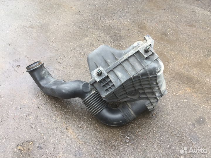 Корпус воздушного фильтра спринтер А0000903701