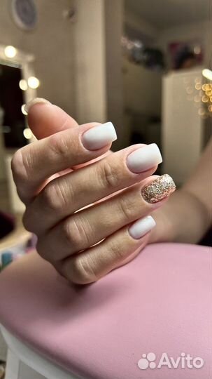 Маникюр и педикюр