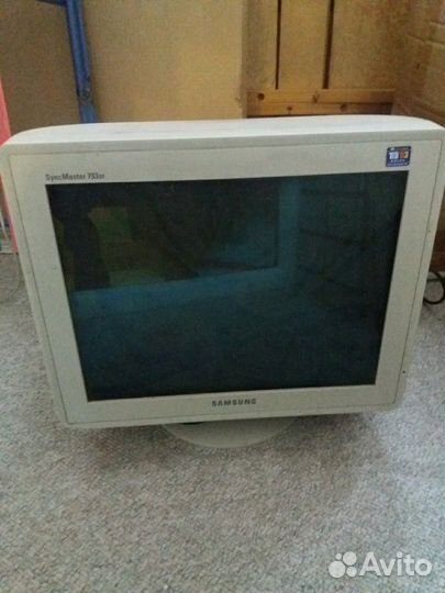 Монитор SAMSUNG