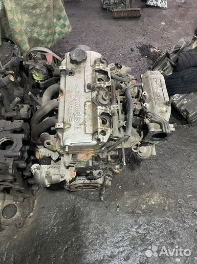 Mitsubishi Двигатель 4G92