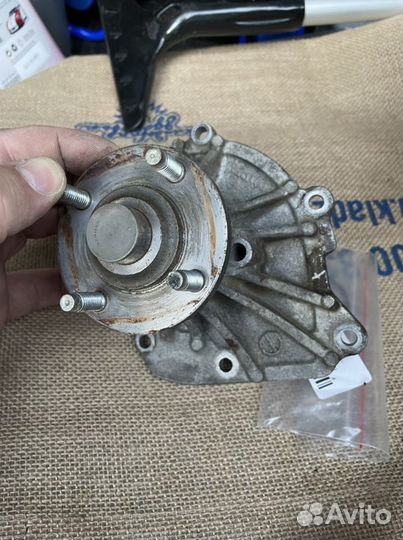 Помпа aisin Toyota Prado
