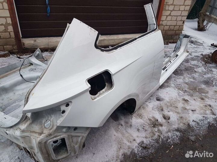 Seat Leon 3 SC четверть, крыло правое с порогом