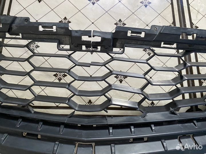 Решетка радиатора chevrolet cobalt верхняя/нижняя