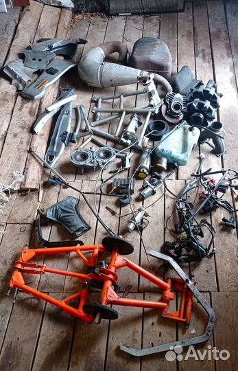 Остатки запчастей Arctic cat m 8