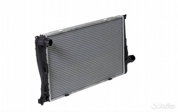 Miles Радиатор BMW E53 3.0 4.4 3.0D (мех. Сборка)