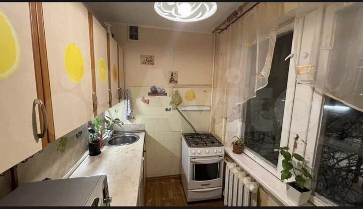 Комната 15 м² в 3-к., 4/5 эт.