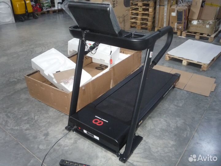 Беговая дорожка CardioPower S300, черный