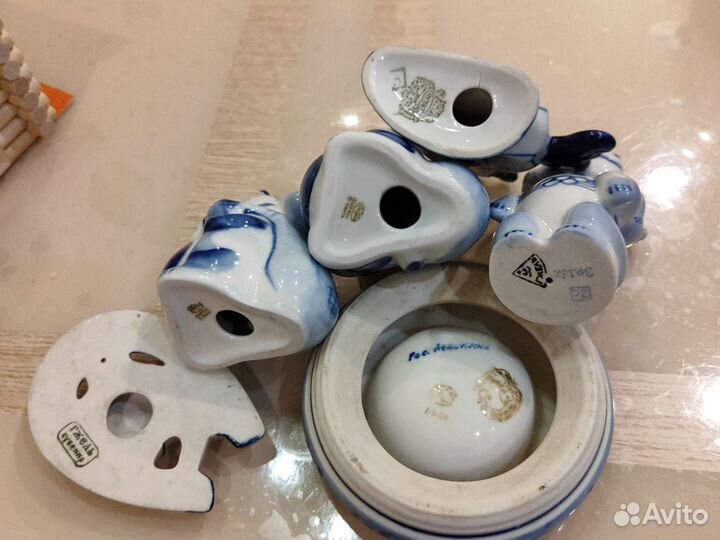 Фарфоровые фигурки гжель