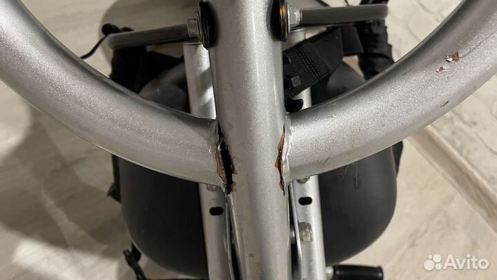 Детский велосипед с ручкой