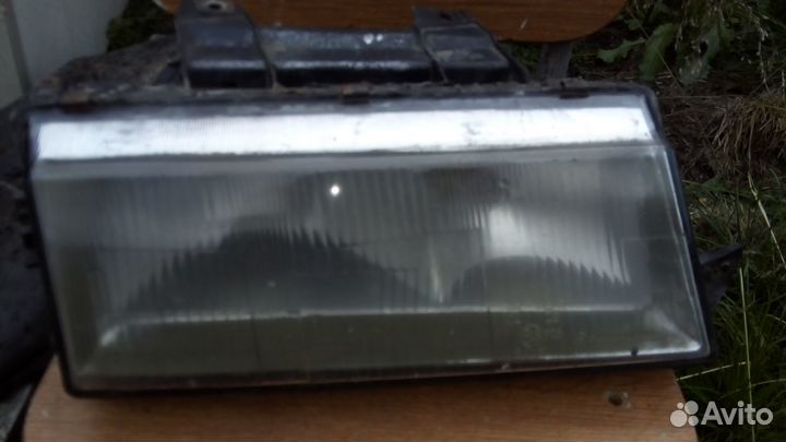 Фара правая Ssang Yong Musso двиг OM662 1995