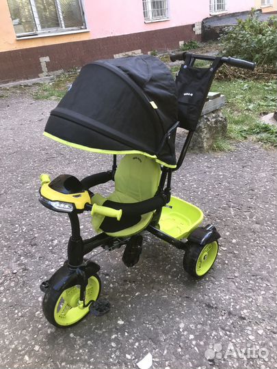 Детский трехколесный велосипед