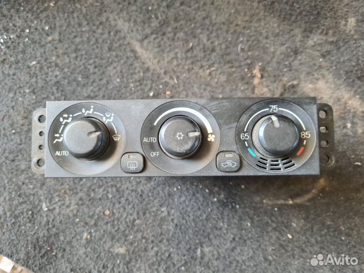 Блок управления климат-контролем Mitsubishi Pajero