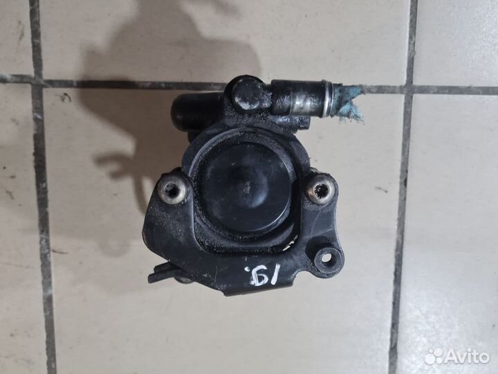 Насос гидроусилителя Ford Mondeo 1