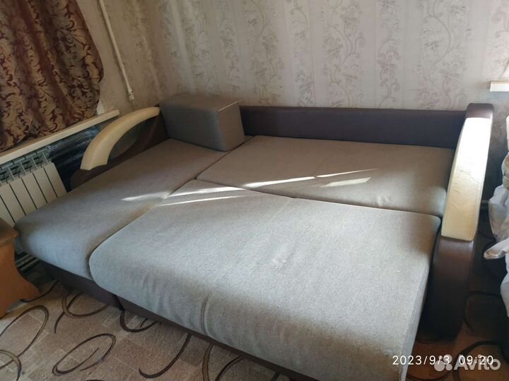 Угловой диван