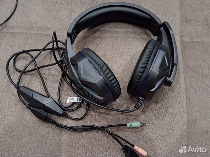 Игровые наушники с подсветкой и микрофоном