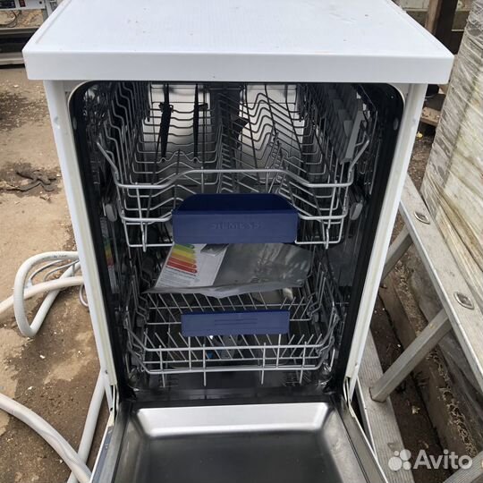 Посудомоечная машина Siemens SR 25M235