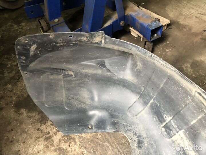 Подкрылок локер задний Сузуки Гранд Витара 3