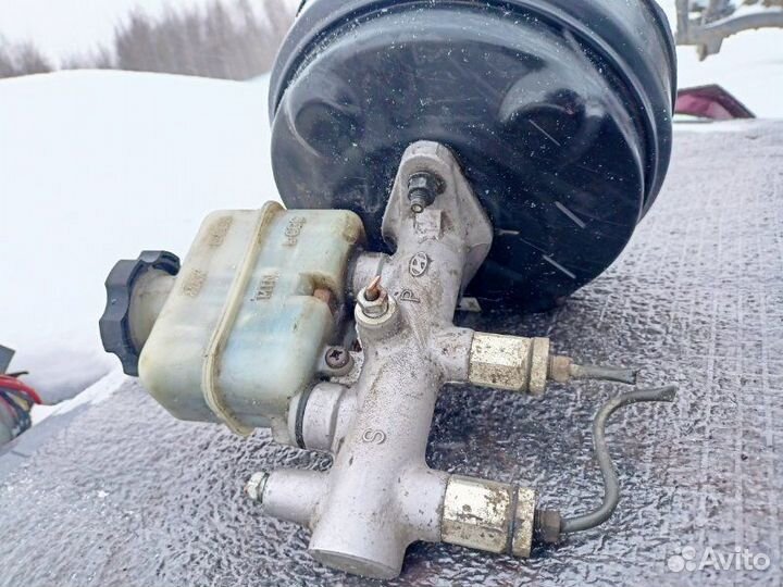 Вакуумный усилитель тормозов Kia Magentis седан