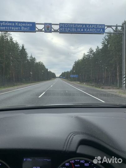 Водитель с личным легковым автомобилем