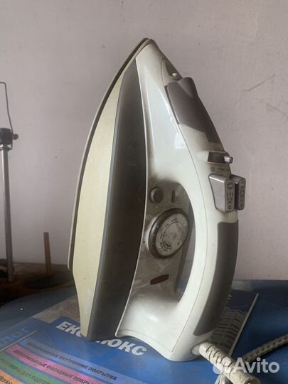 Утюг Vitek 1251 B