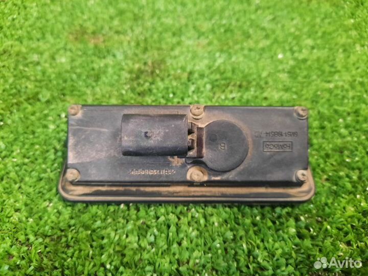 Кнопка открывания багажника Ford Focus 2 хэтчбек