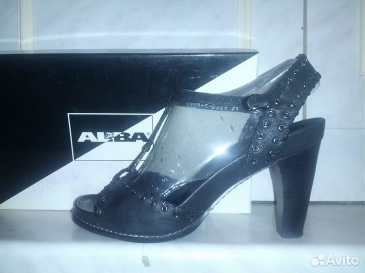 Новые босоножки alba