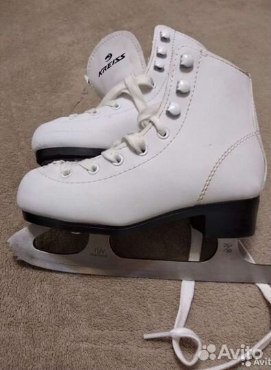 Коньки фигурные для девочки