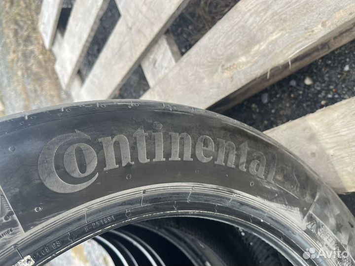 Continental PremiumContact 6 215/55 R17 94V