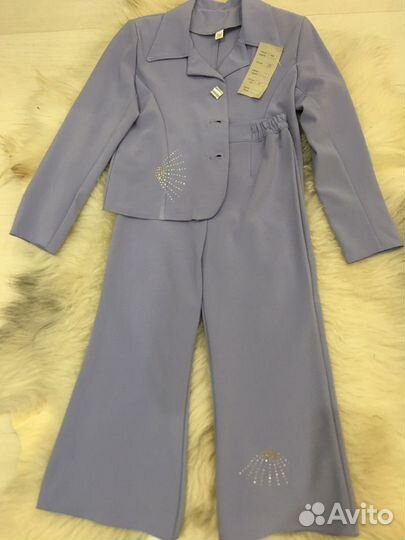 Костюмчик(пиджак +брюки ) для девочки