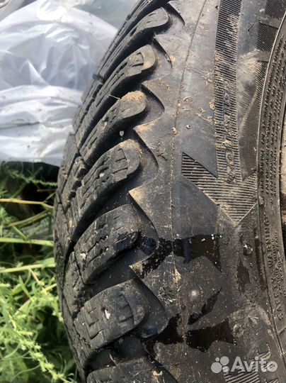 Goodyear Ultragrip Ice Arctic 195/65 R15 95